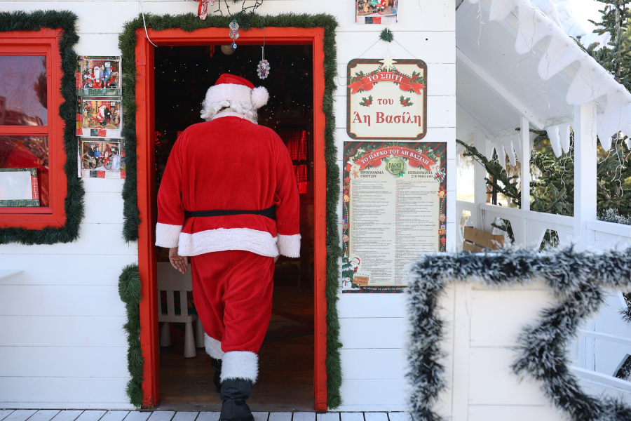 Πρωτοχρονιά σαν να μπαίνει... η άνοιξη - Πότε χαλάει πάλι ο καιρός