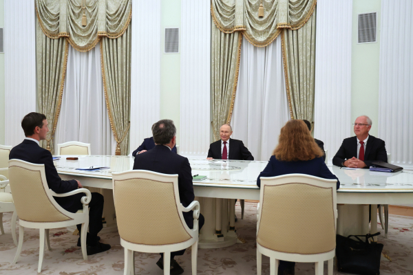 Χωρίς «λευκό καπνό» οι διαβουλεύσεις στη Μόσχα: Ούτε βήμα πιο κοντά στην ειρήνη