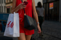 Νέο brand ρούχων στην Ελλάδα από την H&M και ριζικές αλλαγές