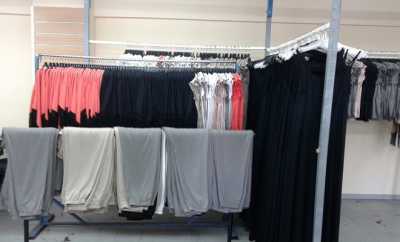 Χωρίς προέγκριση η έναρξη καταστημάτων ενοικίασης και πώλησης μεταχειρισμένων ρούχων