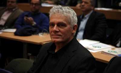 Τσιρώνης: Μικρή σημασία έχει το νόμισμα