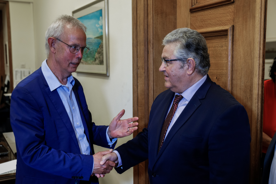 Κουτσούμπας: Συνάντηση στη Βουλή με ευρωπαϊκή αντιπροσωπεία - Τι είπε για τον αντικομμουνισμό