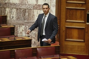 Άρση ασυλίας του Κασιδιάρη για πλαστή ταυτότητα