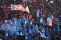 Ο προϋπολογισμός Μελόνι προκαλεί οργή στην Ιταλία: Γενική απεργία σήμερα