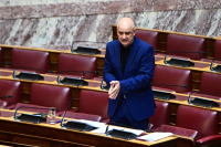 Κόντρα ΣΥΡΙΖΑ - Καζαμία για την… καρέκλα στην εξεταστική