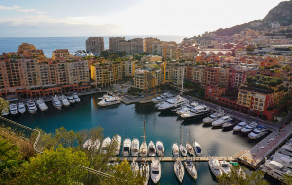 Επίταξη σκαφών για τη μεταφορά ασθενών νοσούντων με κορονοϊό