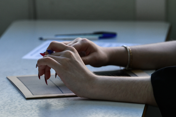 Πρεμιέρα με Έκθεση για τις Πανελλήνιες 2025 για τα ΓΕΛ