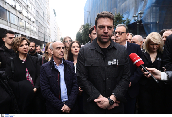 Το ξανασκέφτεται ο Κασσελάκης για τις αλλαγές στον ΣΥΡΙΖΑ, παραιτείται ο Βασιλειάδης