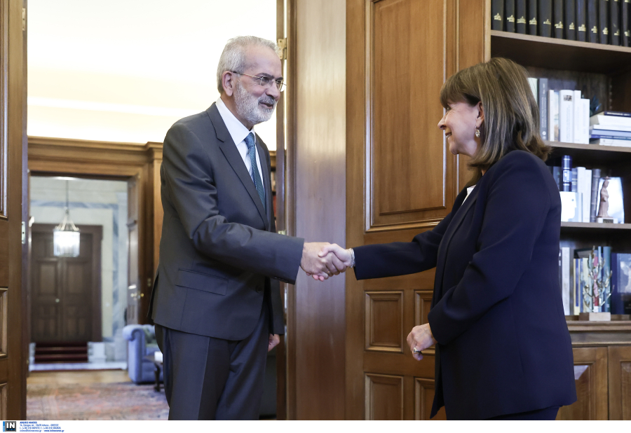 Οι πρώτες κινήσεις του Ιωάννη Σαρμά στην υπηρεσιακή κυβέρνηση και ο μπλε φάκελος του Κυριάκου Μητσοτάκη