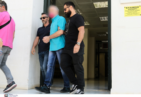 Προφυλακιστέος ο 62χρονος παρουσιαστής που κατηγορείται για πορνογραφία ανηλίκων