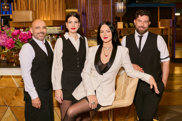 «First Dates»: Τα 4 ζευγάρια που θα δούμε απόψε (Βίντεο)