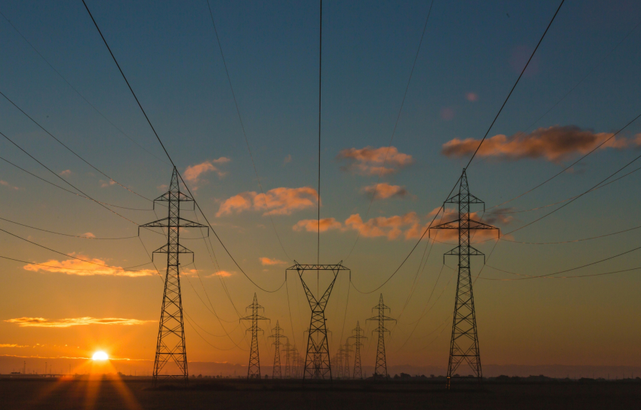 ΔΕΗ: Νέες δραστηριότητες με στόχο λειτουργικά κέρδη 2,7 δισ. και επενδύσεις 10 δισ. ευρώ