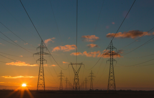 ΔΕΗ: Νέες δραστηριότητες με στόχο λειτουργικά κέρδη 2,7 δισ. και επενδύσεις 10 δισ. ευρώ