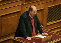 Φίλης: Δεν είμαι αιώνιος φοιτητής - Ευτυχώς ο Θεός δεν ακούει τους Αμβρόσιους