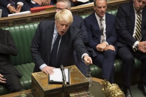 Brexit: Ο Τζόνσον ψάχνει εναγωνίως 30 βουλευτές αλλιώς αναβολή στον ορίζοντα