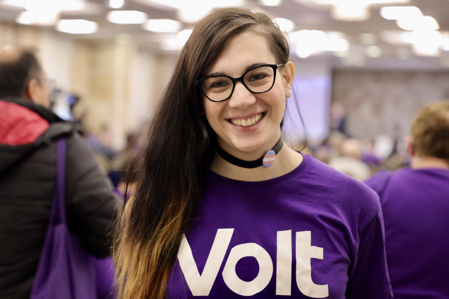 Ηλέκτρα Ρώμη Δόχτση: Η πρώτη τρανς πρόεδρος ελληνικού κόμματος παλεύει για τη δικαιοσύνη και την οικονομία