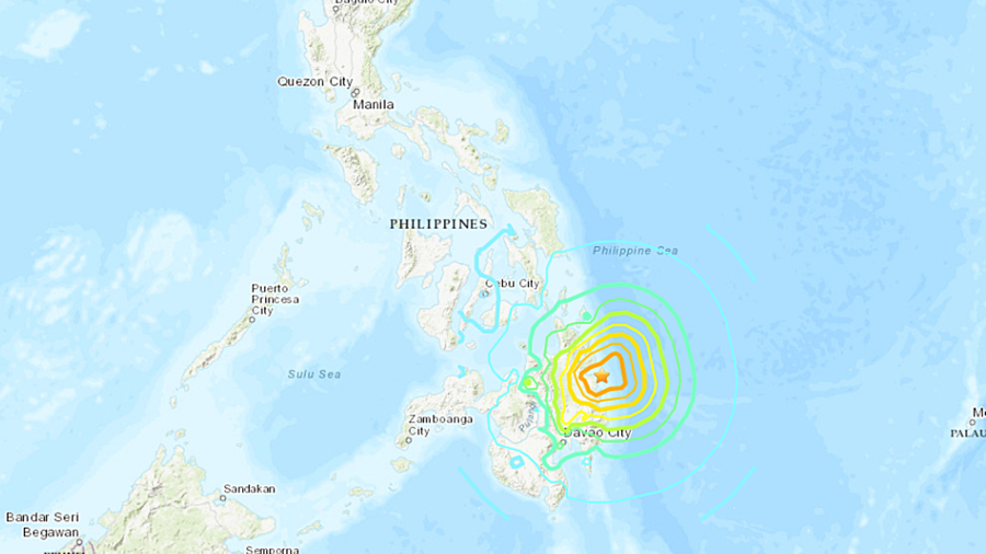 Σεισμός 7,6 Ρίχτερ στις Φιλιππίνες: Υποχωρεί η απειλή για τσουνάμι, μετασεισμός 6,4 Ρίχτερ