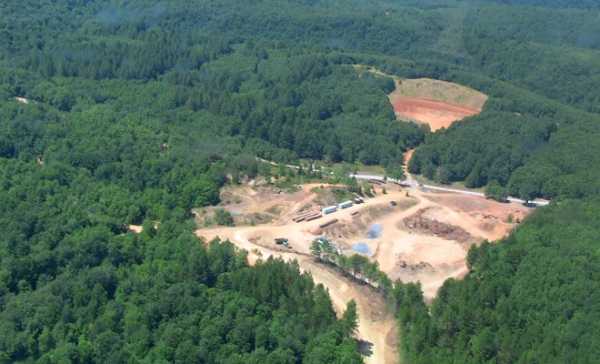 Δύο παράλληλες συγκεντρώσεις υπέρ και κατά της εξόρυξης χρυσού στις Σκουριές