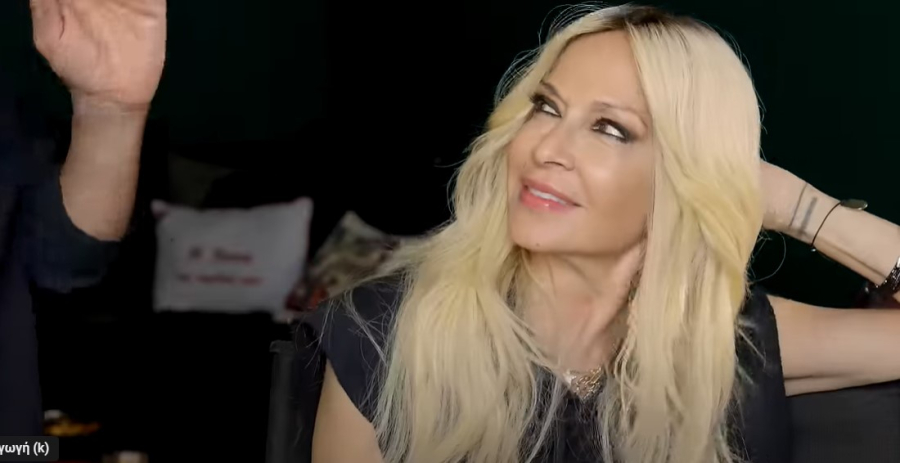 Άννα Βίσση: «Χαίρομαι που νομίζουν ότι έχω κάνει κάτι στο πρόσωπό μου ενώ δεν ισχύει»