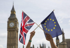 Brexit: Το Λονδίνο επιμένει σε αλλαγές στη Συμφωνία για να αποφευχθεί ένα «no-deal Brexit»
