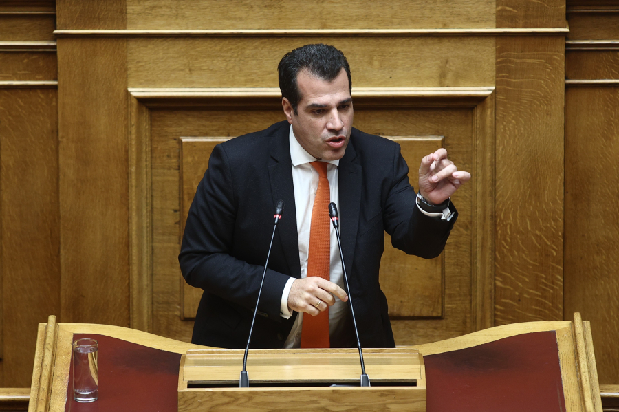 Τα Fake news, ο μετανάστης, ο Πλεύρης και ο ...Χρηστίδης!