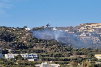 Φωτιά τώρα στην Κω: Το μέτωπο είναι κοντά σε σπίτια και ξενοδοχεία - Ήχησε το «112»