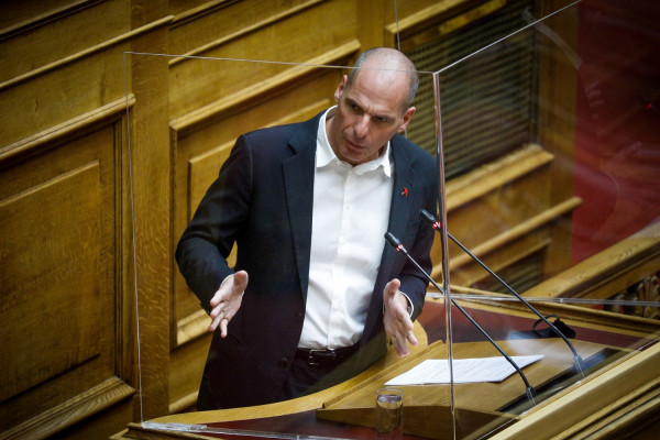 Βαρουφάκης: Συνειδητή επιλογή Μητσοτάκη η αστυνομική βία για να διχάσει την κοινωνία