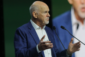 Γ. Παπανδρέου: Ανάσα Δημοκρατίας στη Βουδαπέστη