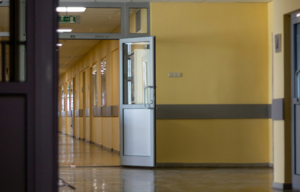 Υγειονομικοί και ασθενείς σε διαρκή αναμέτρηση με την υγεία-εμπόρευμα