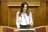 Εφη Αχτσιόγλου στο Euractive.gr: Καταστροφική η επιστροφή στο παλιό Σύμφωνο Σταθερότητας
