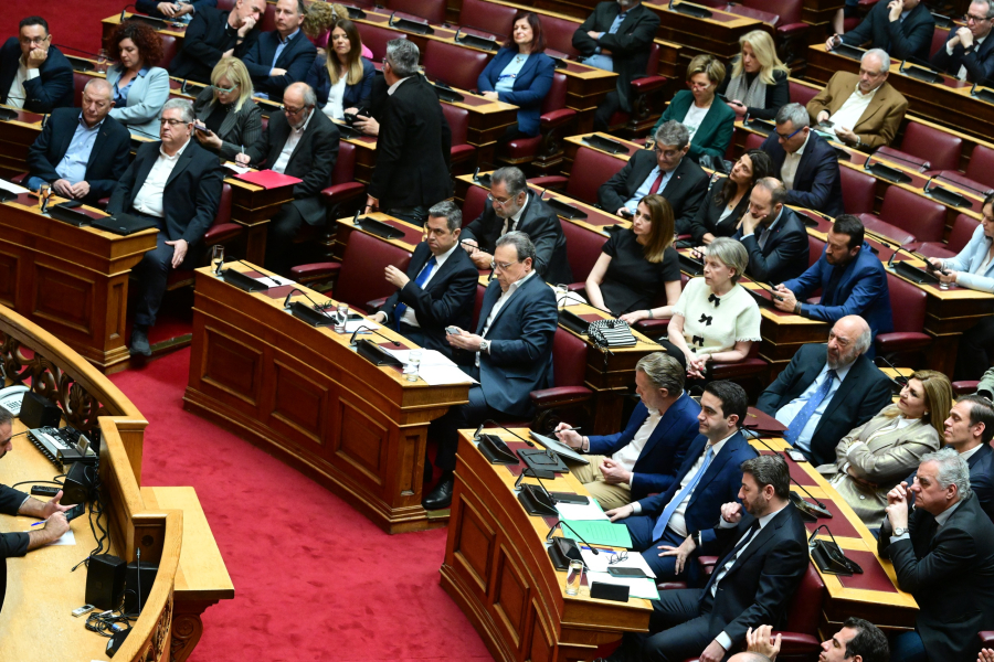 Διεργασίες στην κεντροαριστερά: Πληθαίνουν οι πρωτοβουλίες για την ανασύνθεση του χώρου
