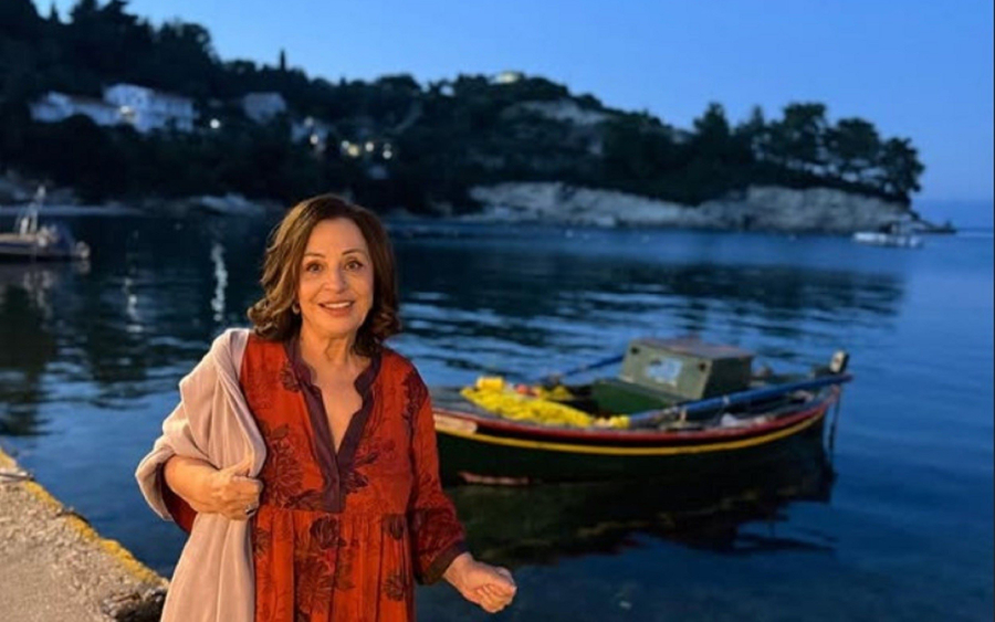 Χάρις Αλεξίου: Στους Παξούς για τα γυρίσματα του «Maestro»