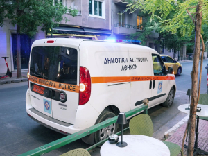 Δήμος Αθηναίων: Επιχείρηση «σκούπα» στο Κολωνάκι για παράνομα τραπεζοκαθίσματα και παραβάσεις στάθμευσης