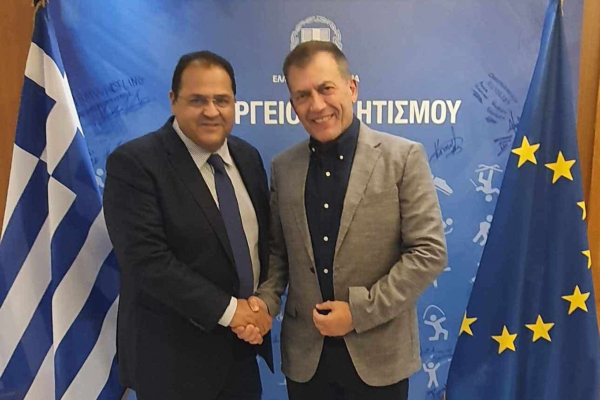 Αμοργός: 5Χ5 και αθλητικές εγκαταστάσεις σε Αιγιάλη, Χώρα και Αρκεσίνη