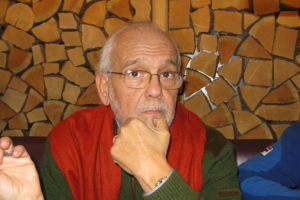 Πέθανε ο δημοσιογράφος Θάνος Οικονομόπουλος