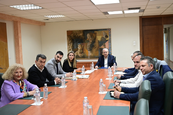 Τέλος η απεργία στα βενζινάδικα - 3.000 ευρώ voucher για τα πρατήρια καυσίμων