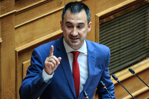 Πρωτοβουλία Χαρίτση μετά τη δικαστική απόφαση για τις υποκλοπές: Επικοινωνία με πολιτικούς αρχηγούς για συντονισμένη δράση