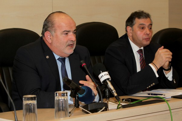 Καββαθάς σε Παπανάτσιου: Φαινόμενα άρνησης τραπεζών να χορηγήσουν POS