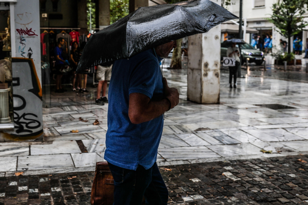 Το διπλό πρόσωπο του καιρού την Τετάρτη - Πού θα πέσουν καταιγίδες στην Αττική