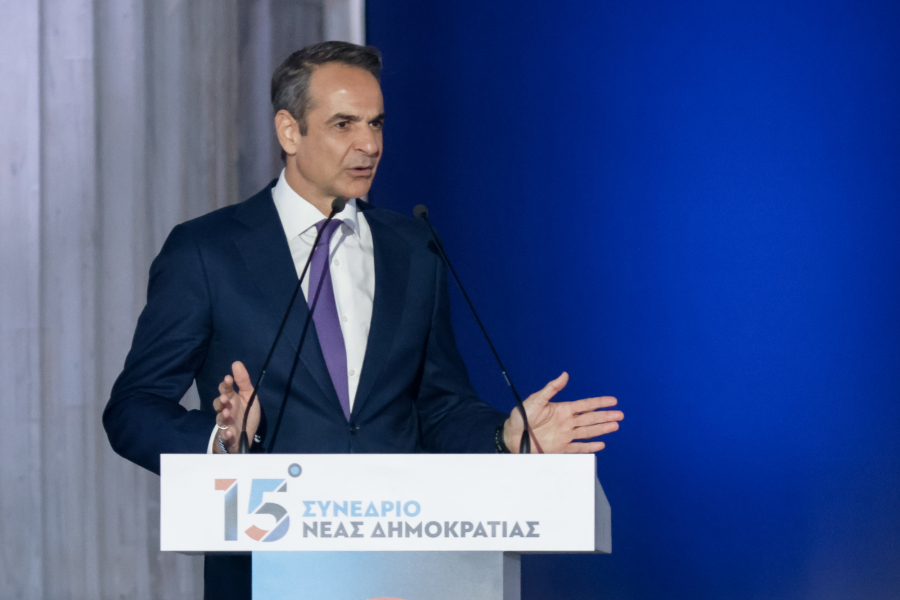 Μητσοτάκης από Ζάππειο: «Τα περιπολικά, ναι, πρέπει να γίνονται και ταξί»