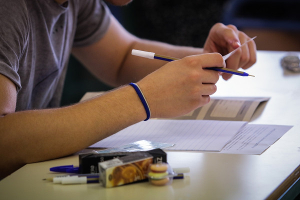 Πότε θα ανακοινωθούν οι βάσεις 2019 για τις Πανελλήνιες - Οι εκπλήξεις και οι τελευταίες προβλέψεις