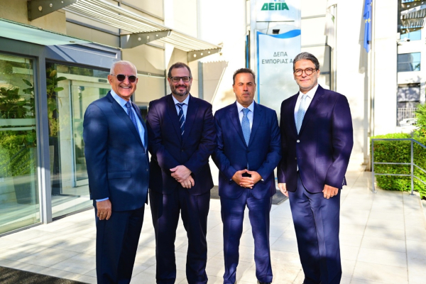 Συνάντηση του υπουργού Περιβάλλοντος και Ενέργειας με τη Διοίκηση της ΔΕΠΑ Εμπορίας