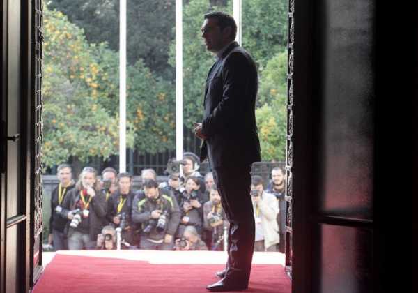 Συνάντηση Τσίπρα με τον πρόεδρο του Κοινοβουλίου της Αλβανίας