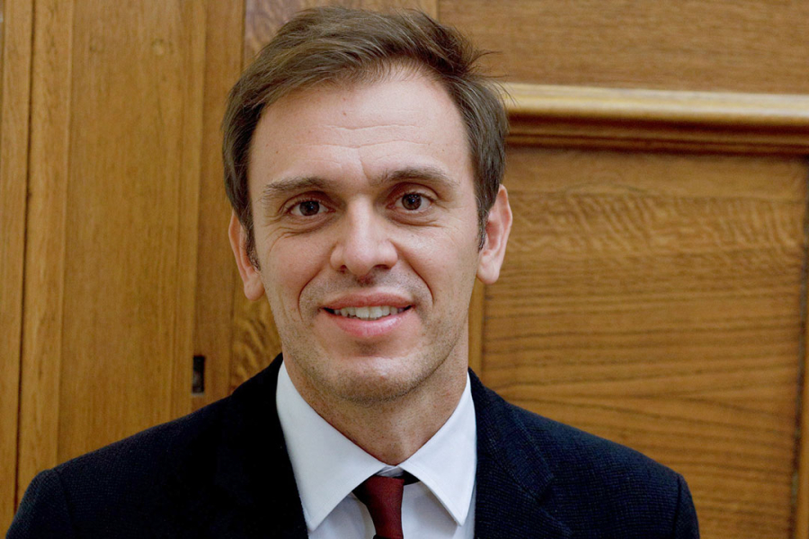 Μάντζος: Στροφή της ελληνικής κυβέρνησης προς μια ισορροπημένη στάση στην κρίση της Γάζας