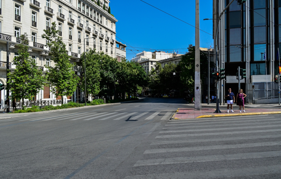 Πόλη «φάντασμα» η Αθήνα από την πρώτη Κυριακή του Αυγούστου - Έχει ήδη αδειάσει