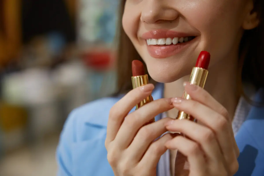 Ποιο χρώμα κραγιόν σου ταιριάζει ανάλογα με την επιδερμίδα σου