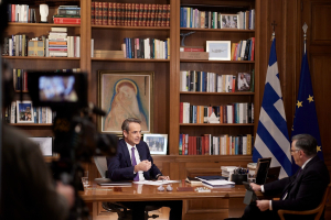 Η επιχειρηματολογία Μαξίμου για τα ομόφυλα ζευγάρια: Οι διευκρινίσεις για την αποχή και το διήμερο... ενημέρωσης των γαλάζιων βουλευτών