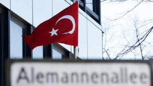 Τουρκία: Αποφυλακίστηκε υπό όρους Γερμανίδα δημοσιογράφος