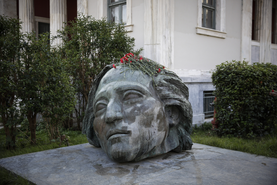 Ξεκινούν σήμερα οι τριήμερες εκδηλώσεις για την επέτειο του Πολυτεχνείου