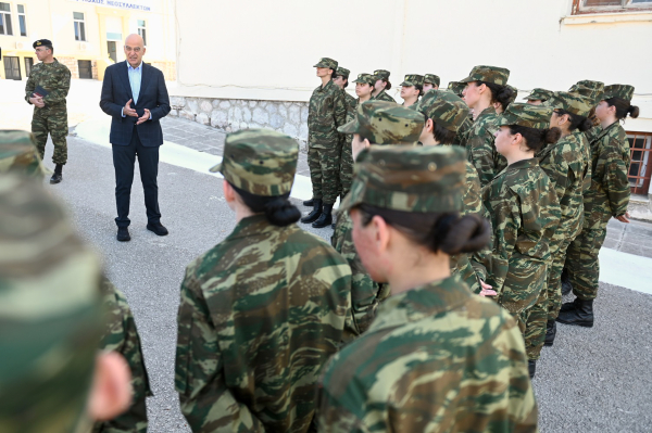 Υπ. Εθνικής Άμυνας: Δωρεά 6 εκατ. ευρώ από τη ΔΕΗ για αναβάθμιση των Κέντρων Νεοσυλλέκτων